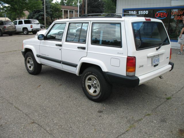 2000 Jeep Cherokee Base GLS LX