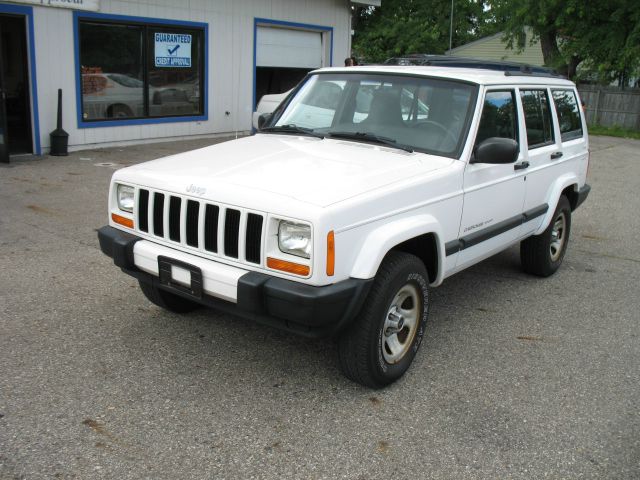 2000 Jeep Cherokee Base GLS LX