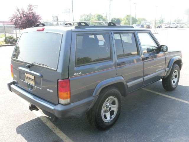 2001 Jeep Cherokee Base GLS LX