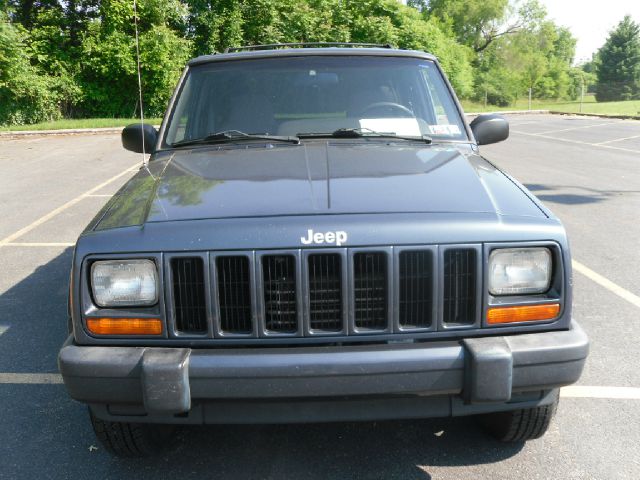 2001 Jeep Cherokee Base GLS LX