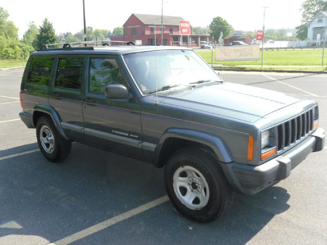 2001 Jeep Cherokee Base GLS LX