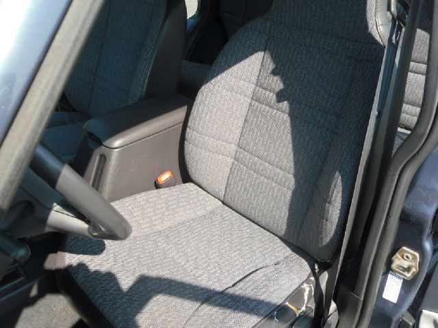 2001 Jeep Cherokee Base GLS LX