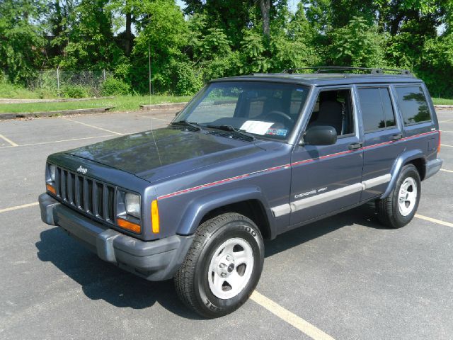 2001 Jeep Cherokee Base GLS LX