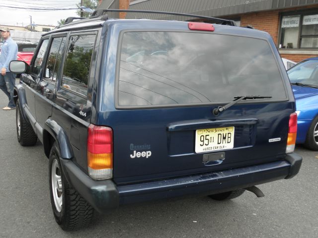 2001 Jeep Cherokee Base GLS LX