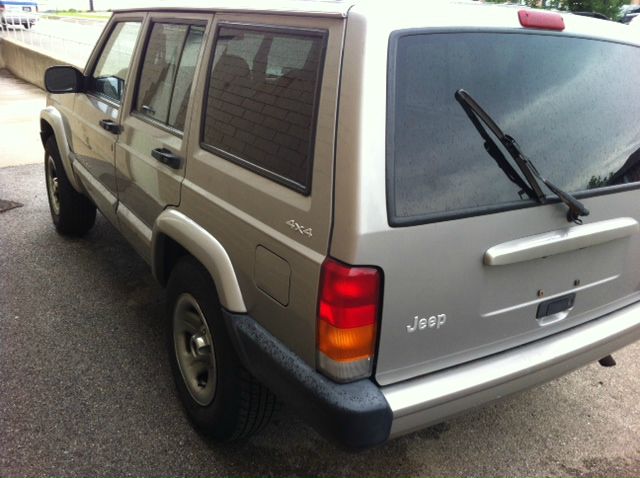 2001 Jeep Cherokee Base GLS LX