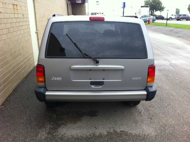 2001 Jeep Cherokee Base GLS LX