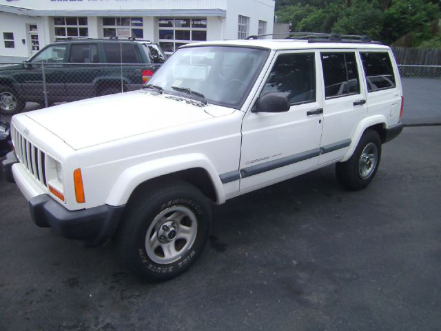 2001 Jeep Cherokee Base GLS LX