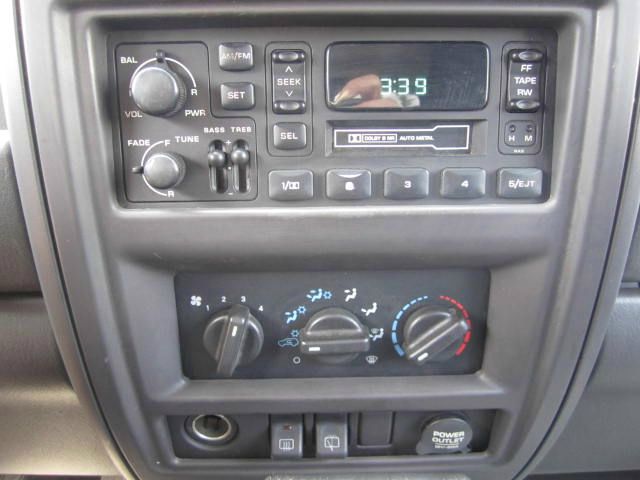 2001 Jeep Cherokee Base GLS LX