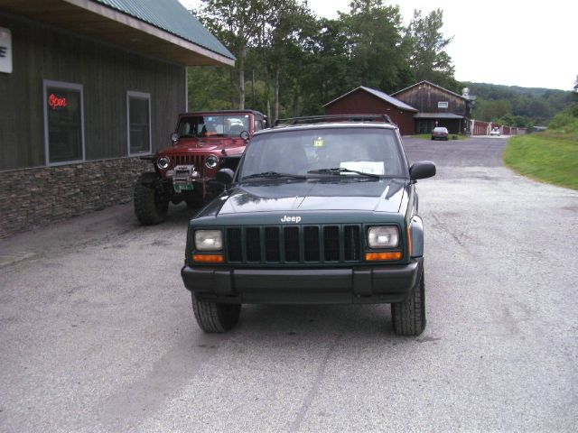 2001 Jeep Cherokee Base GLS LX