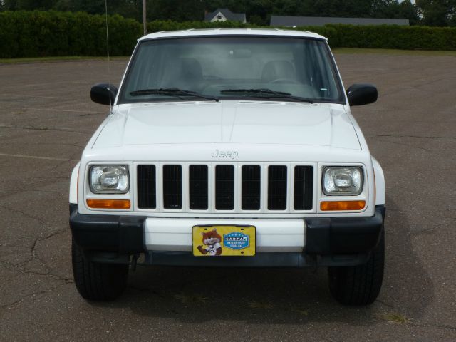 2001 Jeep Cherokee Base GLS LX