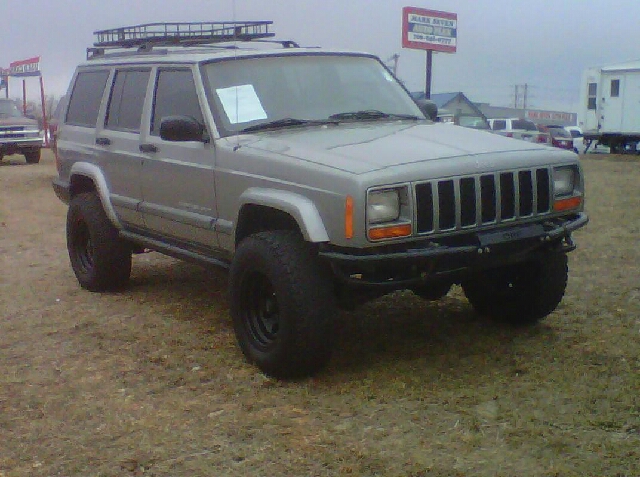 2001 Jeep Cherokee Bucket