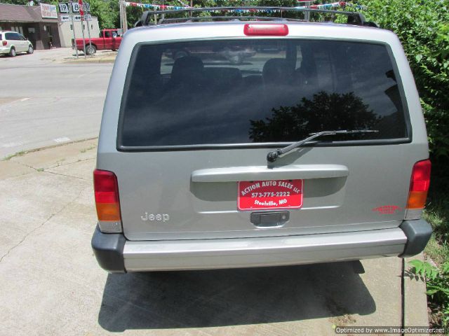 2001 Jeep Cherokee Base GLS LX