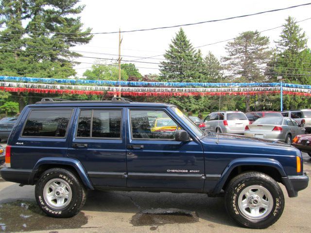 2001 Jeep Cherokee Base GLS LX