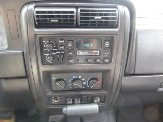 2001 Jeep Cherokee Base GLS LX