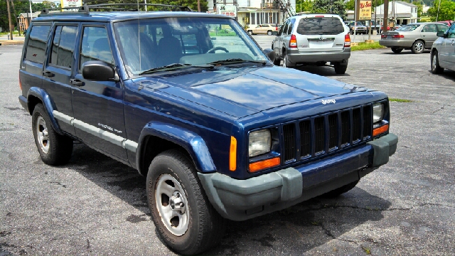 2001 Jeep Cherokee Base GLS LX