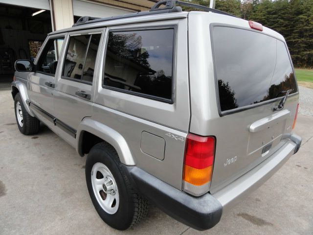 2001 Jeep Cherokee Base GLS LX