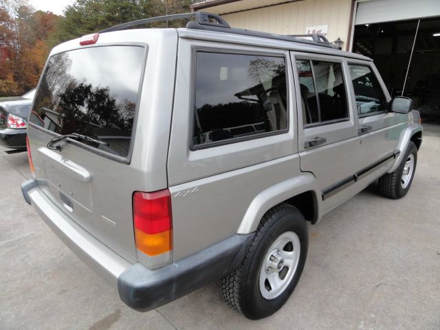 2001 Jeep Cherokee Base GLS LX