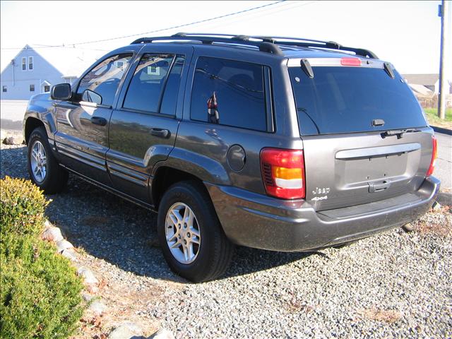 2004 Jeep Cherokee X