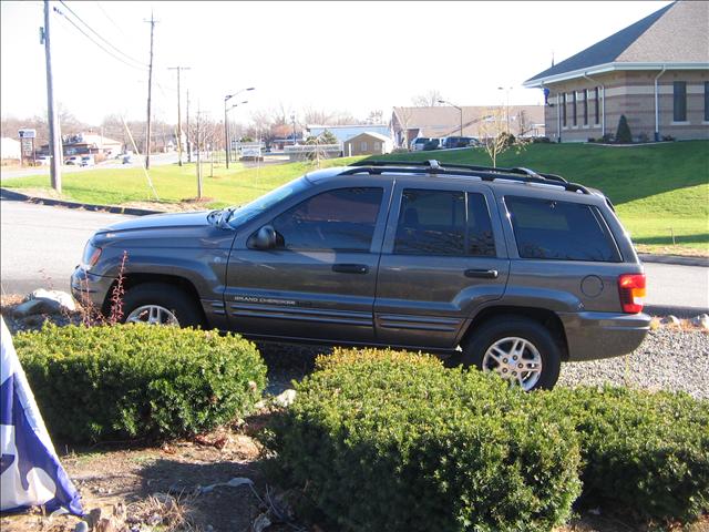 2004 Jeep Cherokee X