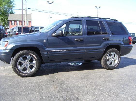 2004 Jeep Cherokee LS