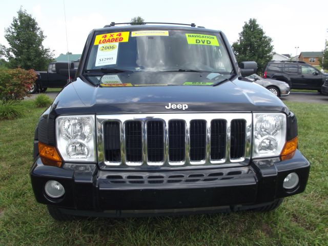 2006 Jeep Commander 4x4 Xtended Cab