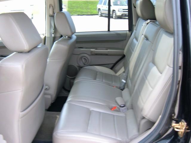 2006 Jeep Commander Unknown