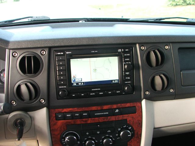 2006 Jeep Commander Super