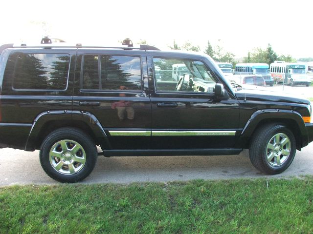 2006 Jeep Commander Super