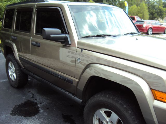 2006 Jeep Commander Ram 3500 Diesel 2-WD