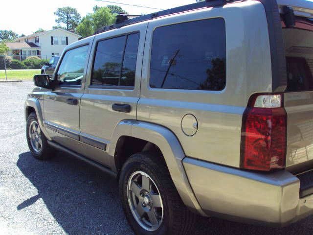 2006 Jeep Commander 4wd