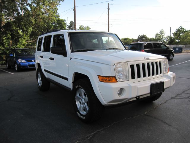 2006 Jeep Commander GSX