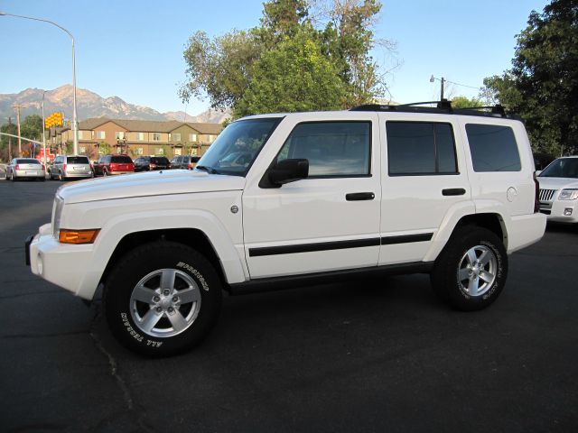 2006 Jeep Commander GSX