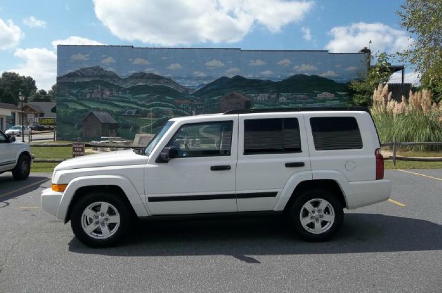 2006 Jeep Commander 4wd