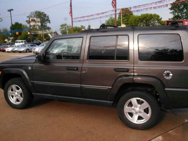 2006 Jeep Commander GSX