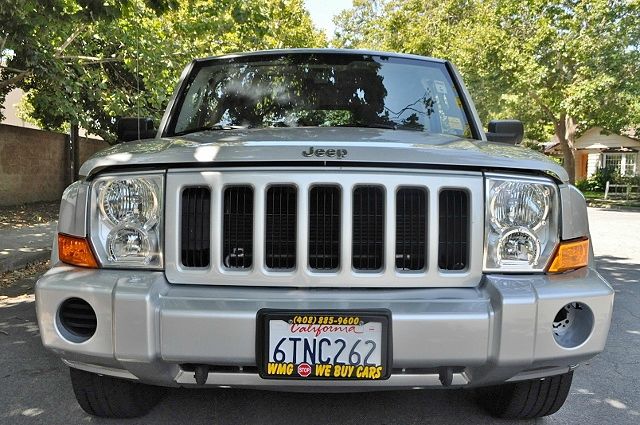 2006 Jeep Commander Ram 3500 Diesel 2-WD