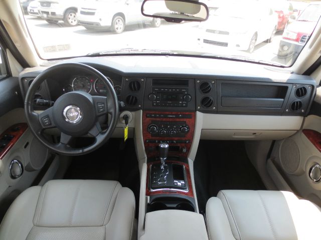 2006 Jeep Commander Super