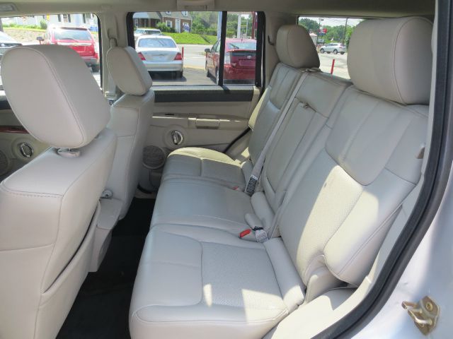 2006 Jeep Commander Super