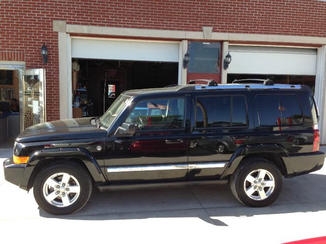 2006 Jeep Commander Super