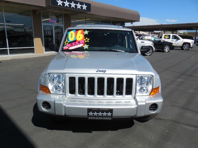 2006 Jeep Commander SLT 25