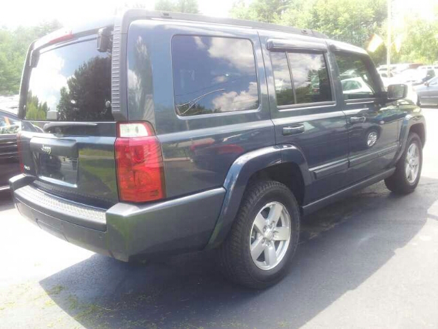 2007 Jeep Commander GSX