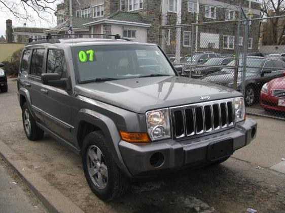 2007 Jeep Commander Extended Cab V8 LT W/1lt