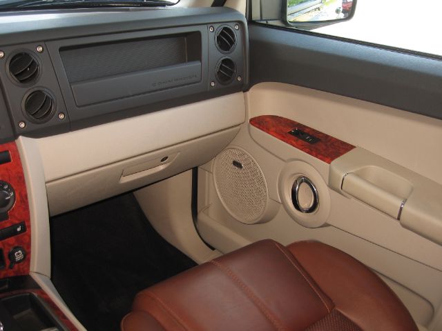 2007 Jeep Commander Super