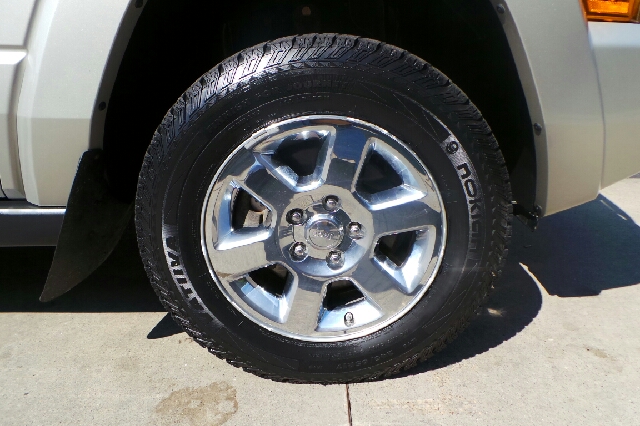 2007 Jeep Commander Elk Conversion Van