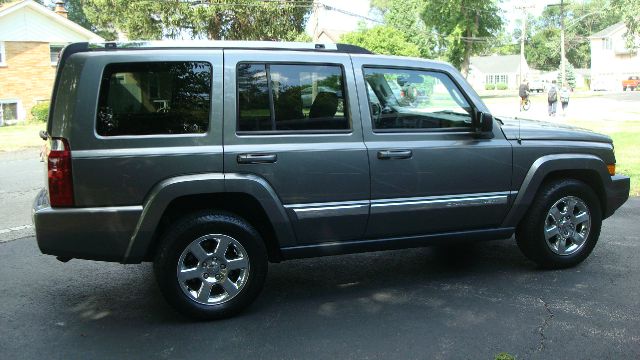 2007 Jeep Commander Super