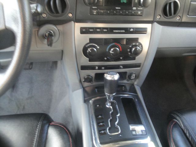 2007 Jeep Commander Elk Conversion Van