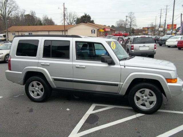 2008 Jeep Commander Elk Conversion Van