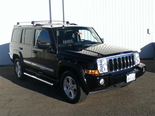 2010 Jeep Commander SLT 25