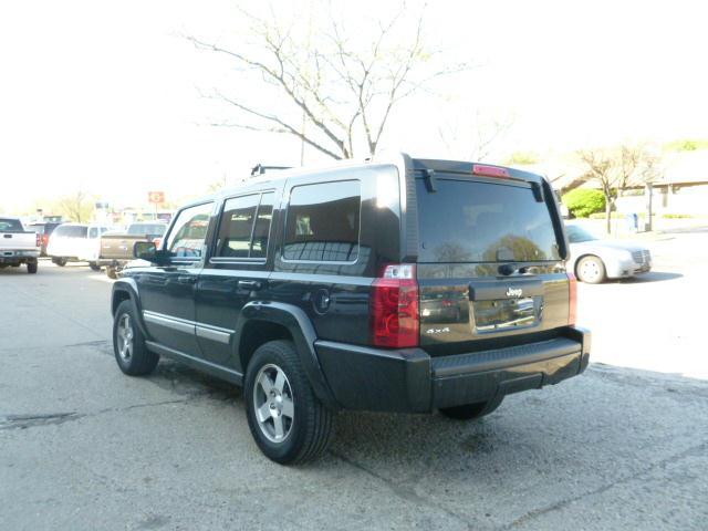 2010 Jeep Commander GSX