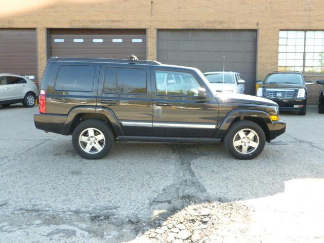 2010 Jeep Commander GSX