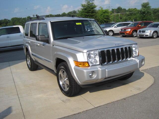 2010 Jeep Commander 2006.5 EX